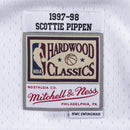 Chicago Bulls Scottie Pippen Home 1997-98 Swingman Jersey