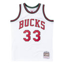 Milwaukee Bucks Kareem Abdul-Jabbar 1971-72 Swingman Jersey