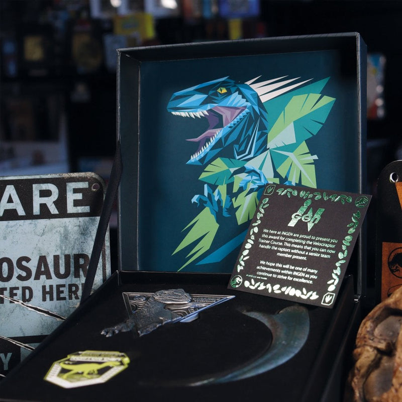 Jurassic World Raptor Training Commendation Limited Edition Set
