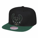 Milwaukee Bucks Neon Crop XL Snapback Cap